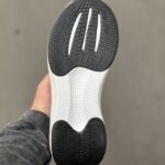 اسکیچرز رانینگ طوسی سیر مردانه - Image 4
