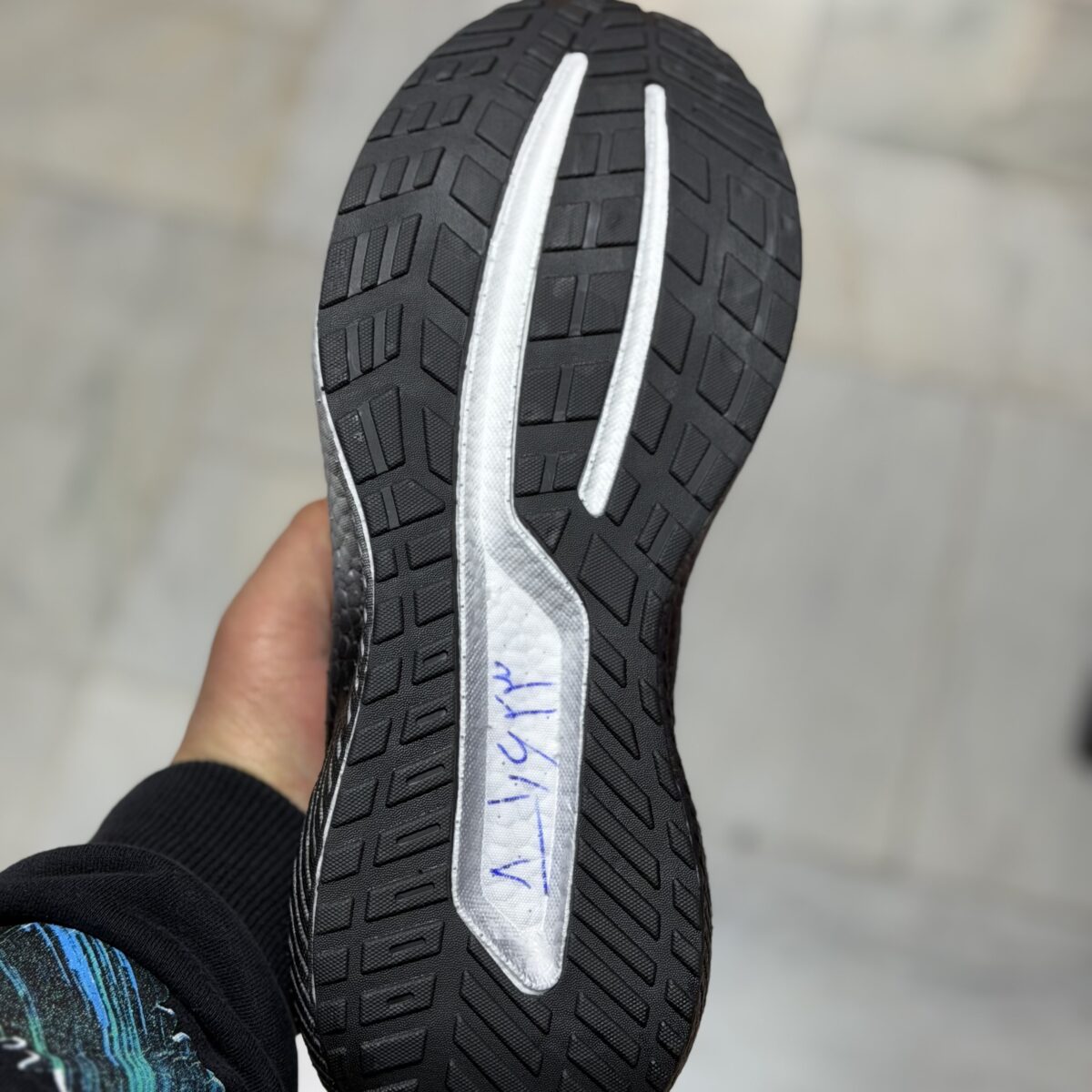 ساکنی رانینگ مشکی سفید مردانه - Image 4